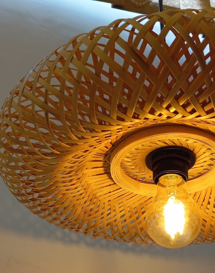 Luminária para Decoração com Elementos Naturais